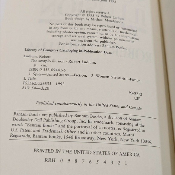 Robert Ludlum Book Lot, (2 Hardcover, 1st Edition) - Picture 6 of 10